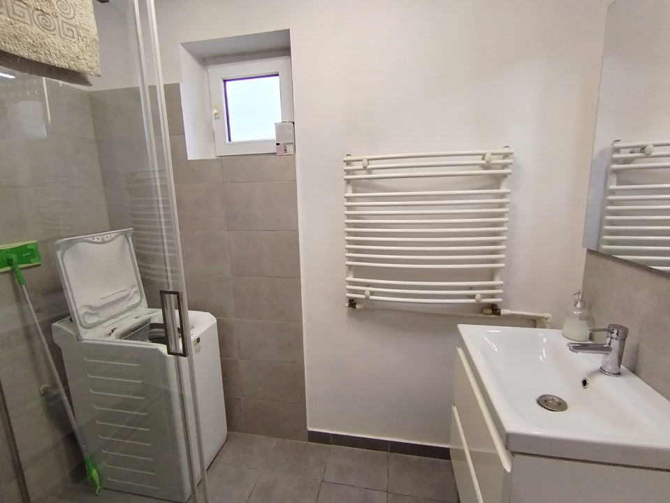 Apartament cu 3 camere de inchiriat in zona Take Ionescu 5, foxfort.ro