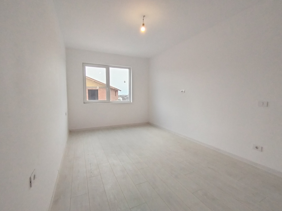 Apartament cu 2 camere de vanzare in Giroc 1, foxfort.ro