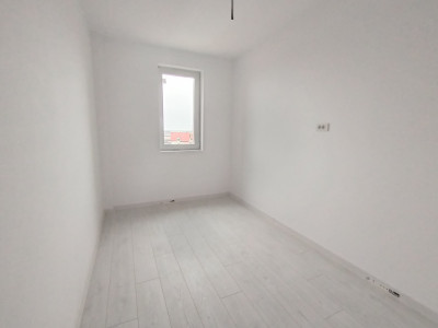 Apartament cu 3 camere la etajul 1 de vanzare in Giroc imagine mica 4, foxfort.ro
