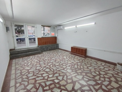 Spatiu comercial cu 3 incaperi de inchiriat in zona Spitalul Judetean
