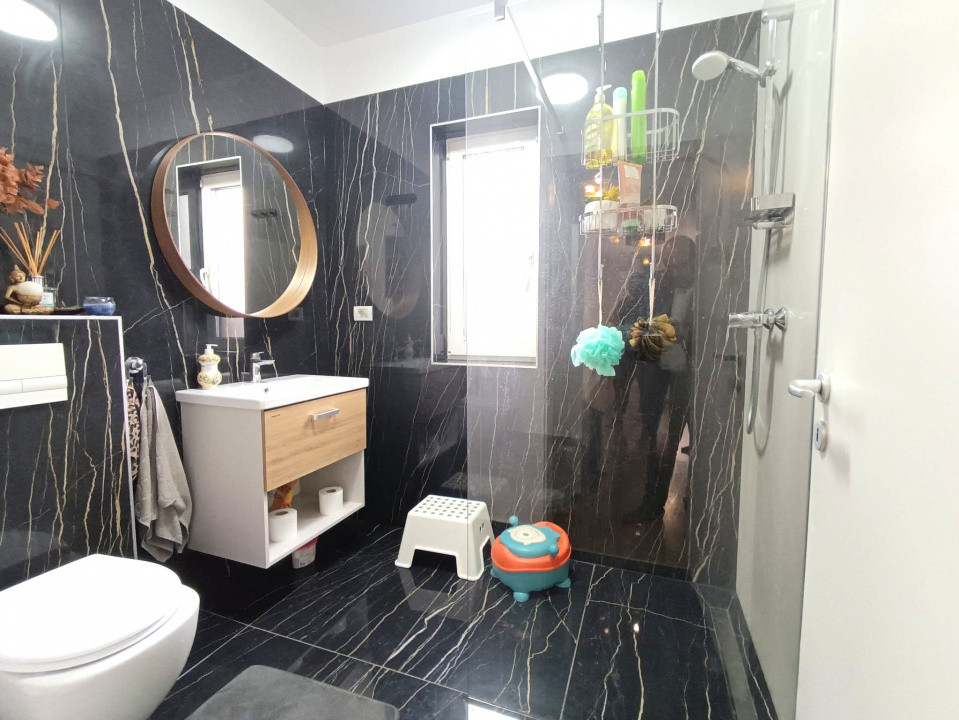 Triplex 4 camere, 110 mp, sistem smart home, zona Giroc  14, foxfort.ro