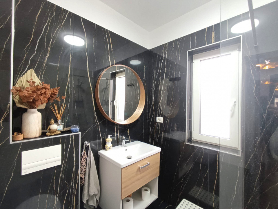 Triplex 4 camere, 110 mp, sistem smart home, zona Giroc  15, foxfort.ro