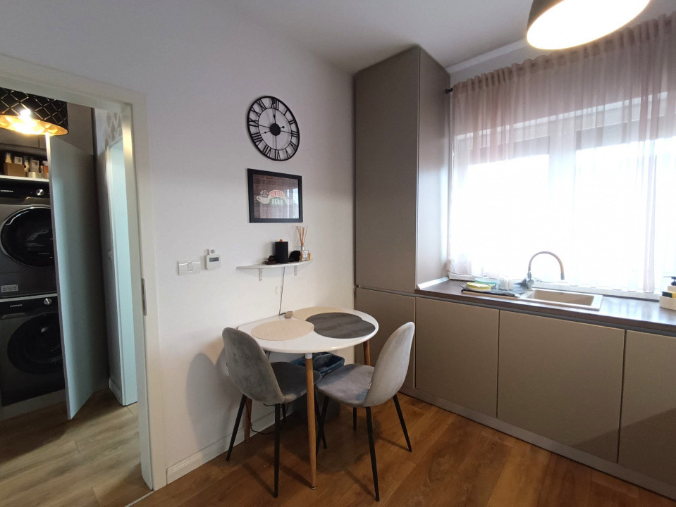 Triplex 4 camere, 110 mp, sistem smart home, zona Giroc  18, foxfort.ro