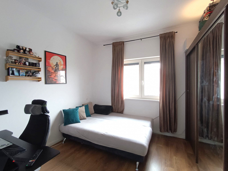 Triplex 4 camere, 110 mp, sistem smart home, zona Giroc  24, foxfort.ro