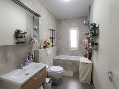 Triplex 4 camere, 110 mp, sistem smart home, zona Giroc imagine mica 8, foxfort.ro