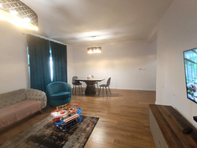 Triplex 4 camere, 110 mp, sistem smart home, zona Giroc imagine mica 10, foxfort.ro