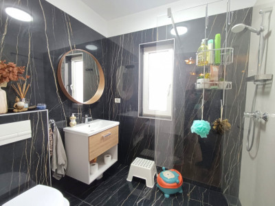 Triplex 4 camere, 110 mp, sistem smart home, zona Giroc imagine mica 12, foxfort.ro