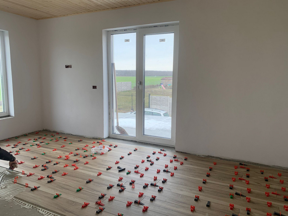 Casa individuala cu 5 camere si teren de 840 mp, Pischia 4, foxfort.ro