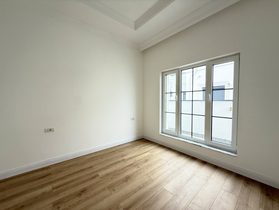 Duplex cu 4 camere si teren de 354 mp de vanzare in Sacalaz 7, foxfort.ro