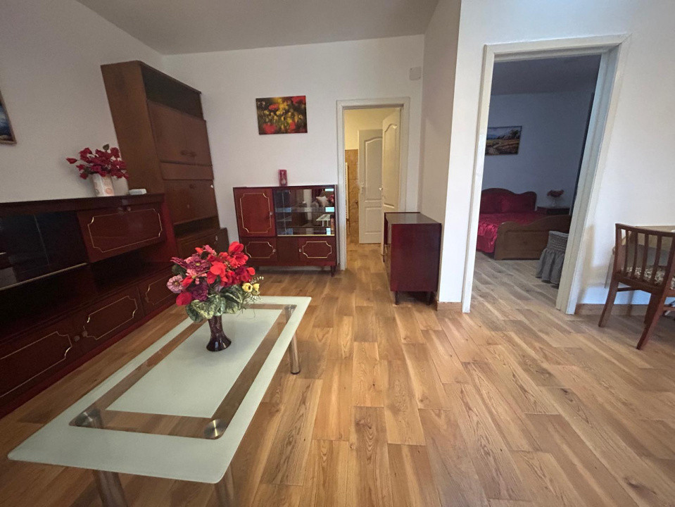Apartament cu 2 camere de 80 mp de inchiriat in zona Sagului 12, foxfort.ro