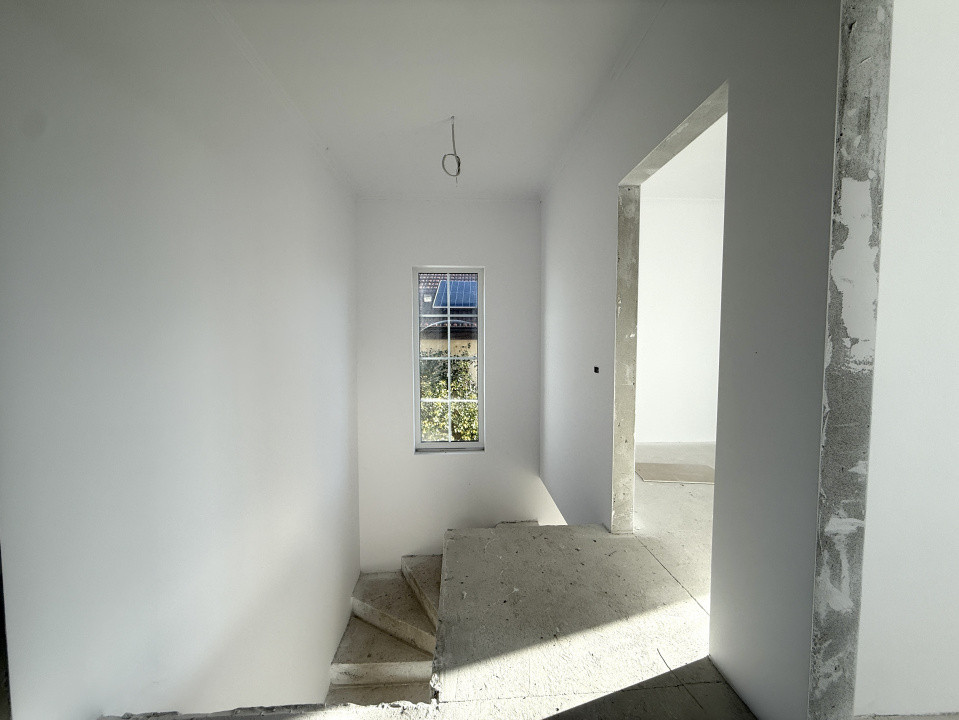 Duplex cu 5 camere despartit prin camera tehnica, in Giarmata 8, foxfort.ro