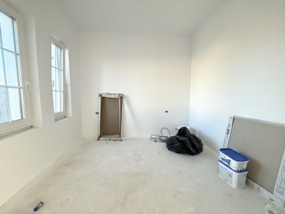 Duplex cu 5 camere despartit prin camera tehnica, in Giarmata imagine mica 4, foxfort.ro