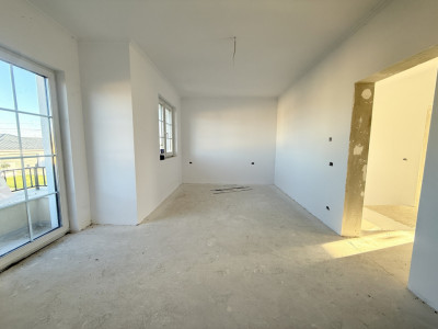 Duplex cu 5 camere despartit prin camera tehnica, in Giarmata imagine mica 6, foxfort.ro