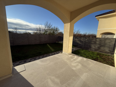 Duplex cu 5 camere despartit prin camera tehnica, in Giarmata imagine mica 13, foxfort.ro