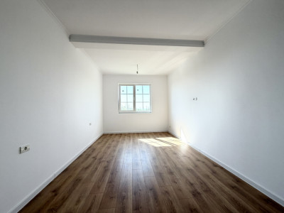 Duplex cu 5 camere despartit prin camera tehnica, in Giarmata imagine mica 8, foxfort.ro