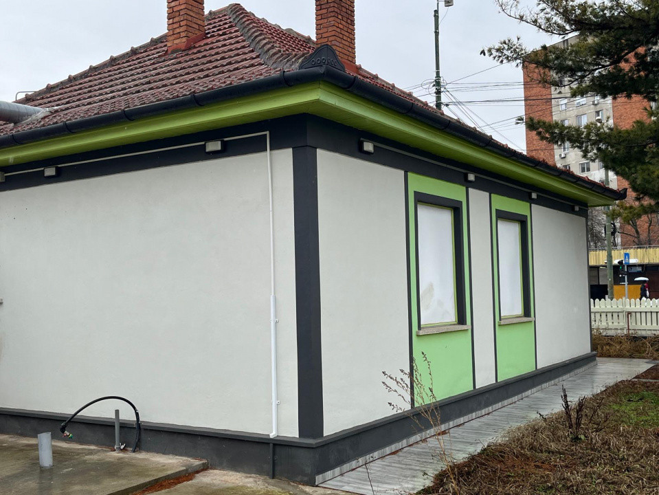 Spatiu comercial si terasa cu casa de locuit - zona Dambovita 8, foxfort.ro