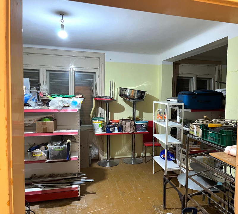 Spatiu comercial si terasa cu casa de locuit - zona Dambovita 10, foxfort.ro