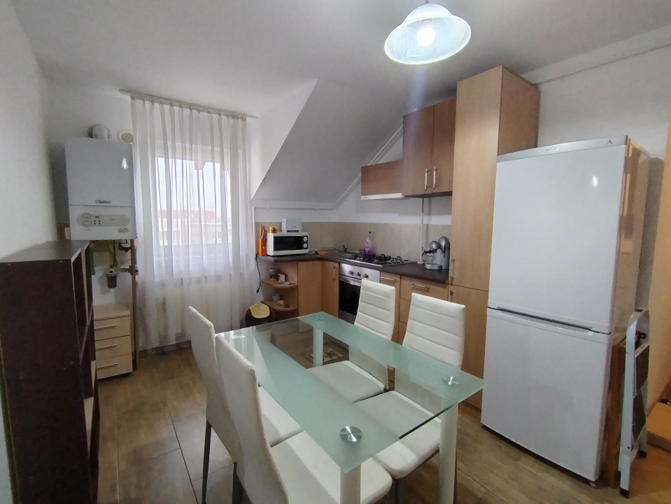 Apartament cu 2 camere de inchiriat in Timisoara, zona Girocului 3, foxfort.ro