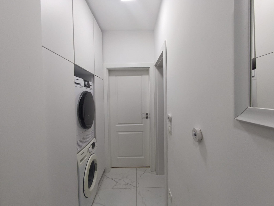 Apartament cu 3 camere, decomandat, Etaj 1 - Giroc  12, foxfort.ro