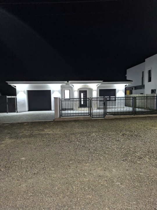 Casa individuala cu 5 camere si teren de 749 mp, zona Dumbravita 2, foxfort.ro