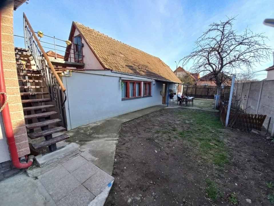 Casa individuala spatioasa in Ghiroda – teren generos 1307 mp | 2 corpuri de cla 12, foxfort.ro