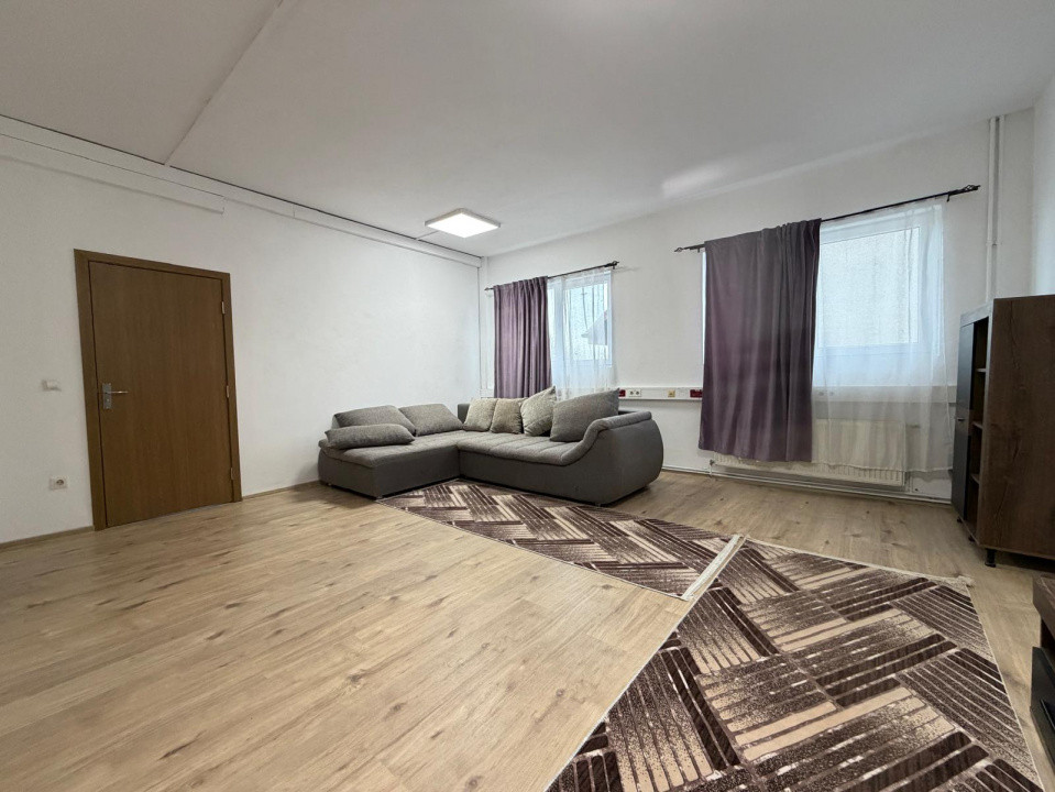 Casa individuala cu 5 camere de inchiriere in zona Balcescu 9, foxfort.ro