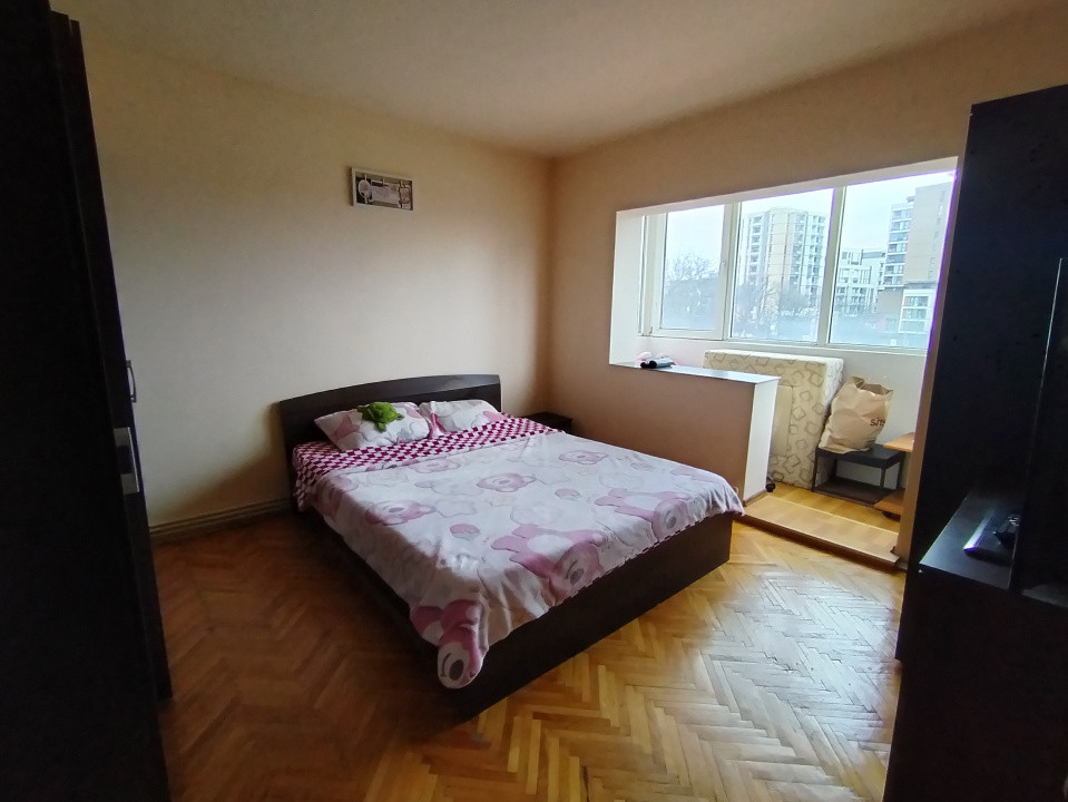Apartament cu 3 camere de vanzare in Timisoara, zona Soarelui 2, foxfort.ro