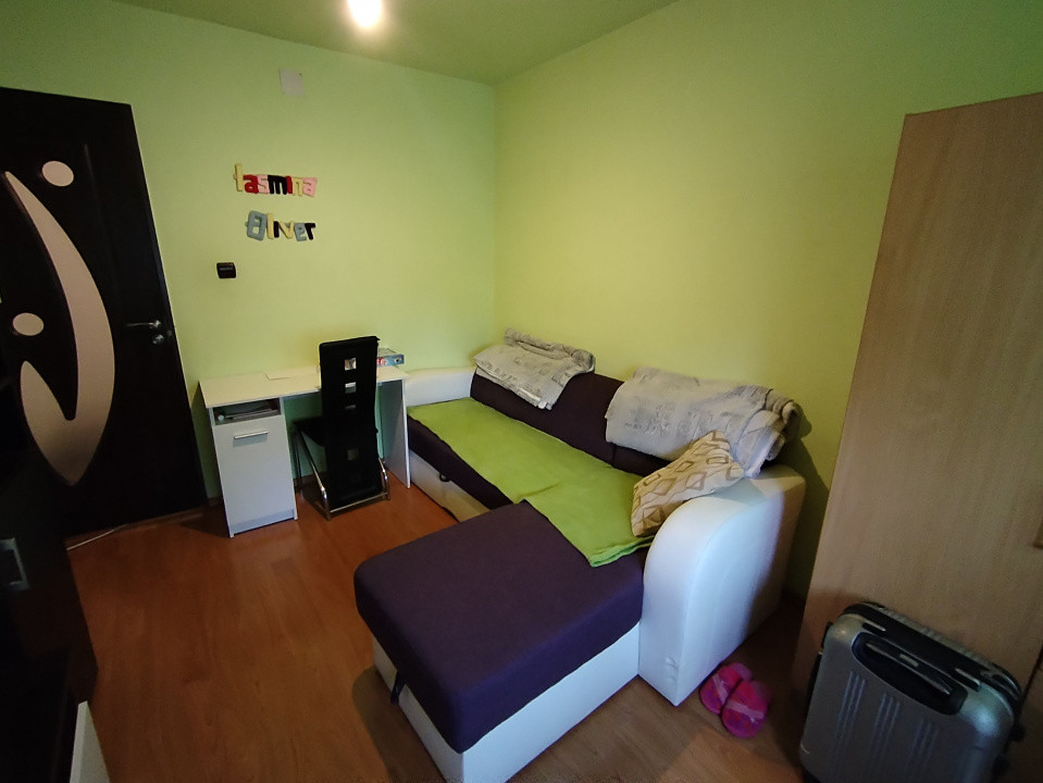 Apartament cu 3 camere de vanzare in Timisoara, zona Soarelui 3, foxfort.ro