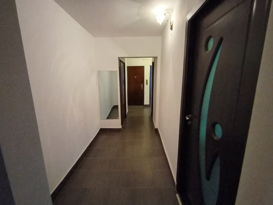 Apartament cu 3 camere de vanzare in Timisoara, zona Soarelui 7, foxfort.ro