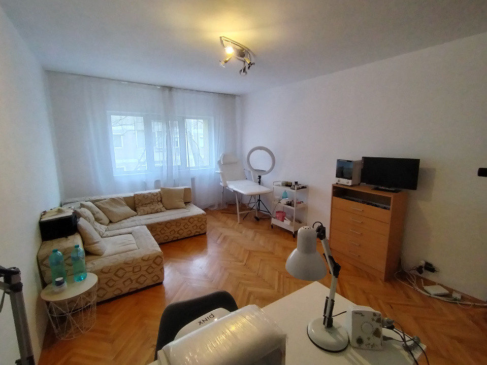 Apartament cu 3 camere de vanzare in Timisoara, zona Soarelui 19, foxfort.ro