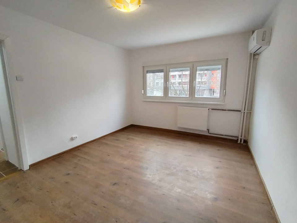 Apartament cu o camera de vanzare in Timisoara, zona Olimpia-Stadion 7, foxfort.ro