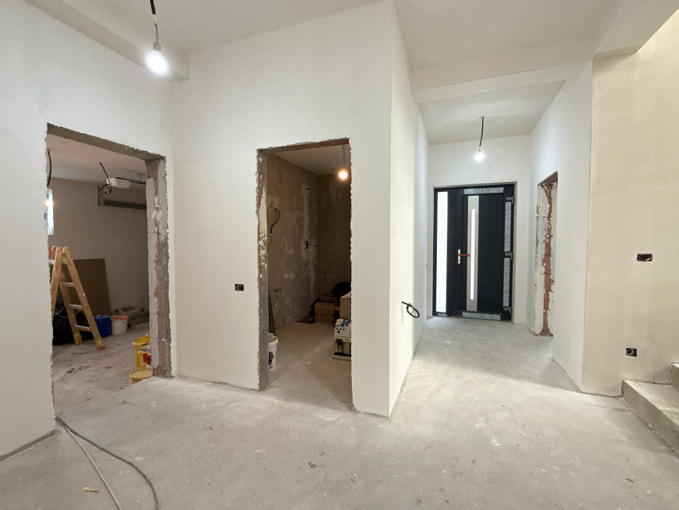 Casa individuala cu 5 camere de vanzare in Dumbravita 32, foxfort.ro