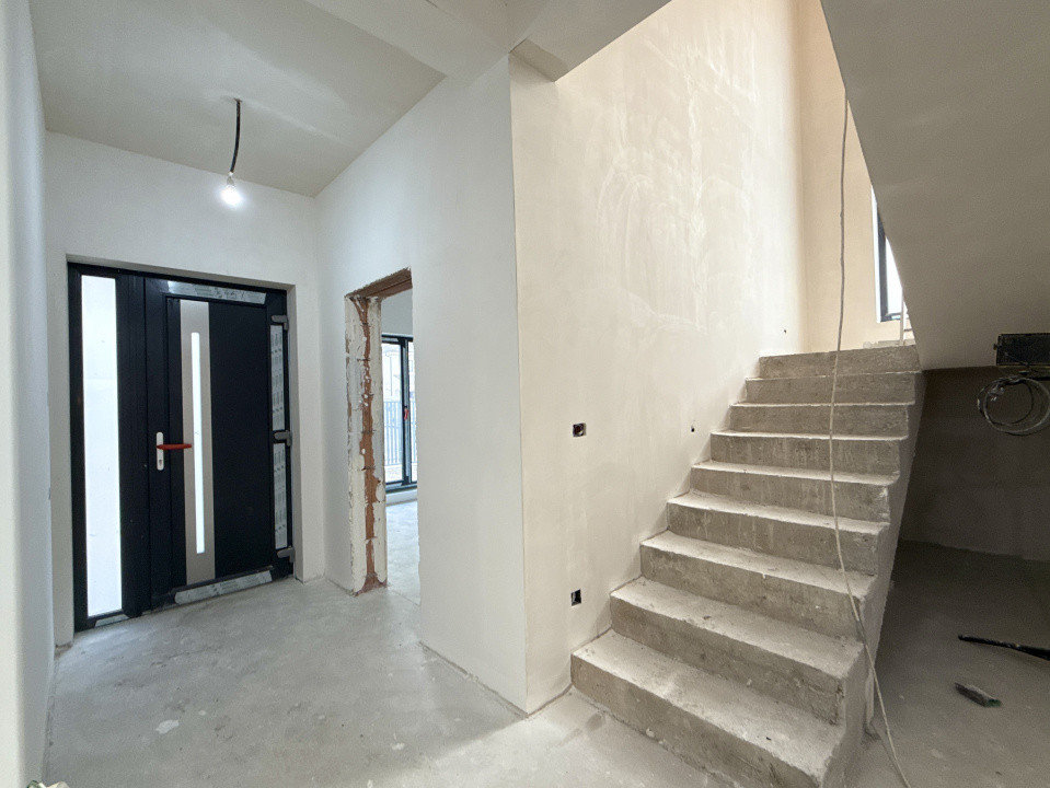 Casa individuala cu 5 camere de vanzare in Dumbravita 33, foxfort.ro