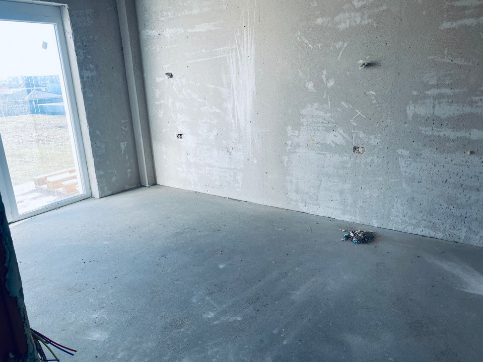 Apartament cu 3 camere si 2 bai, etajul 2 - zona Chisoda  3, foxfort.ro