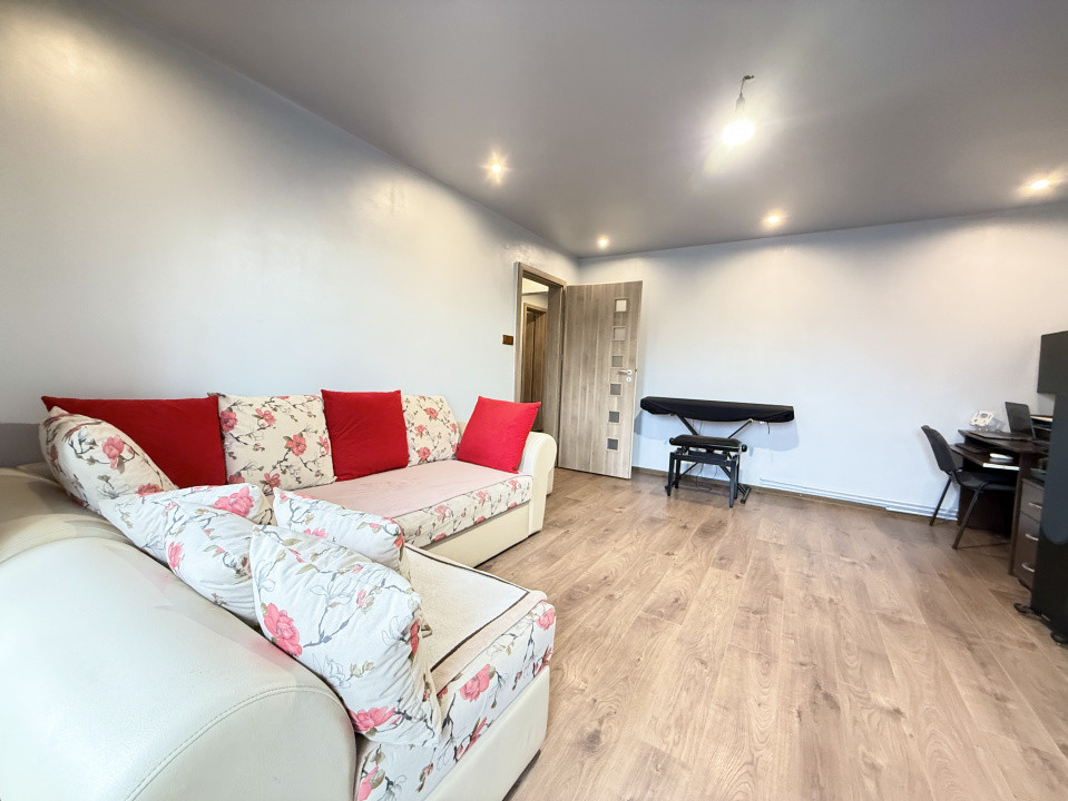 Apartament cu 3 camere de vanzare in Timisoara, zona Aradului 18, foxfort.ro