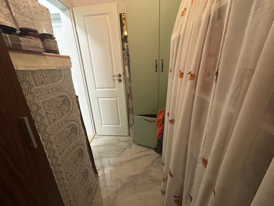 Apartament cu o camera de vanzare in Chisoda 3, foxfort.ro