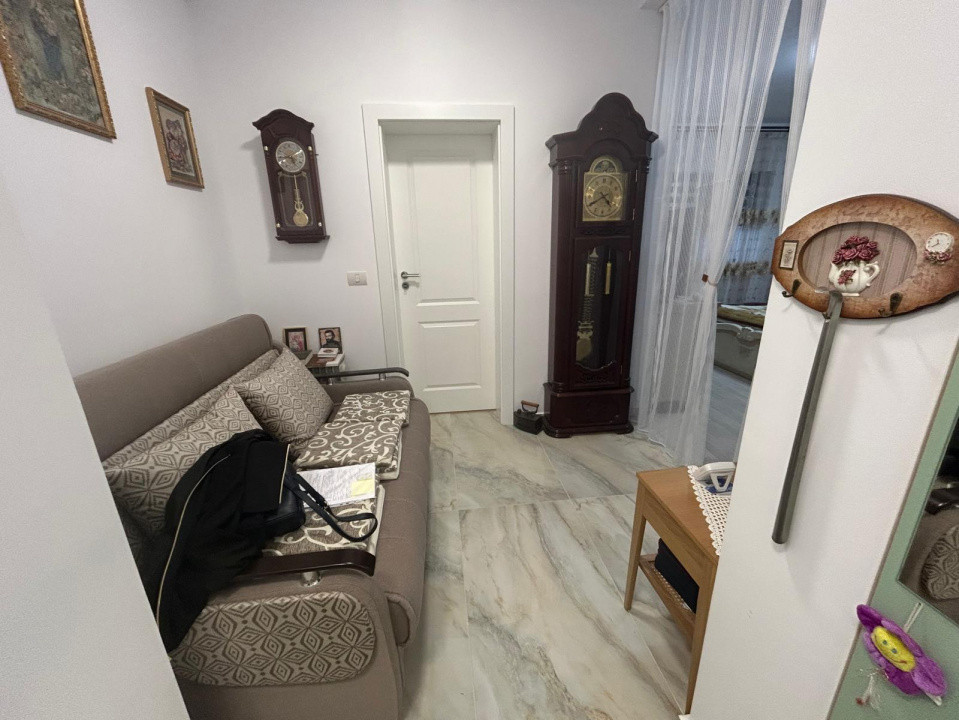 Apartament cu o camera de vanzare in Chisoda 8, foxfort.ro