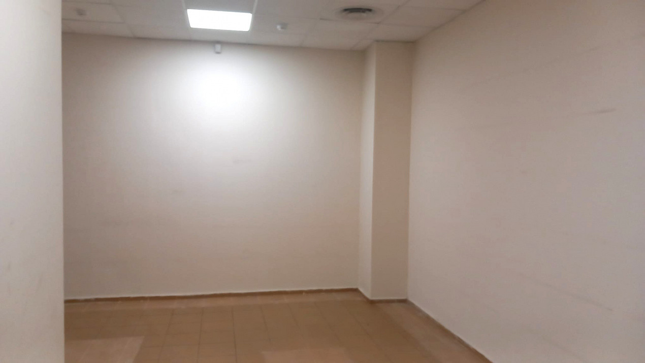 Spatiu comercial de inchiriat, pentru birouri sau alte activitati 9, foxfort.ro