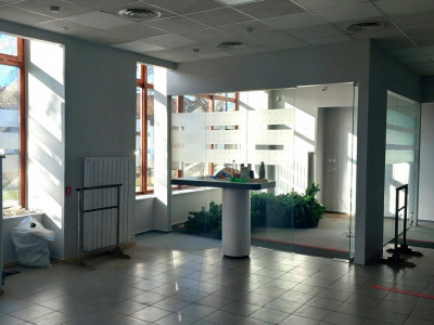 Spatiu comercial de inchiriat, pentru birouri sau alte activitati imagine mica 2, foxfort.ro