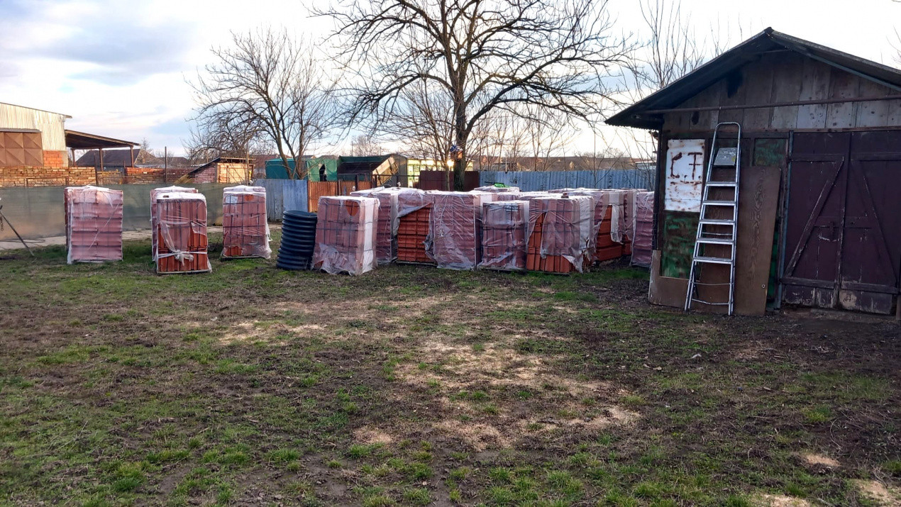 Casa individuala + hala de vanzare in Grabat  7, foxfort.ro