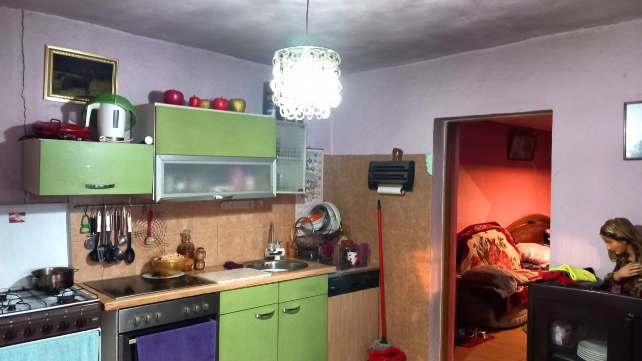 Casa individuala + hala de vanzare in Grabat  11, foxfort.ro