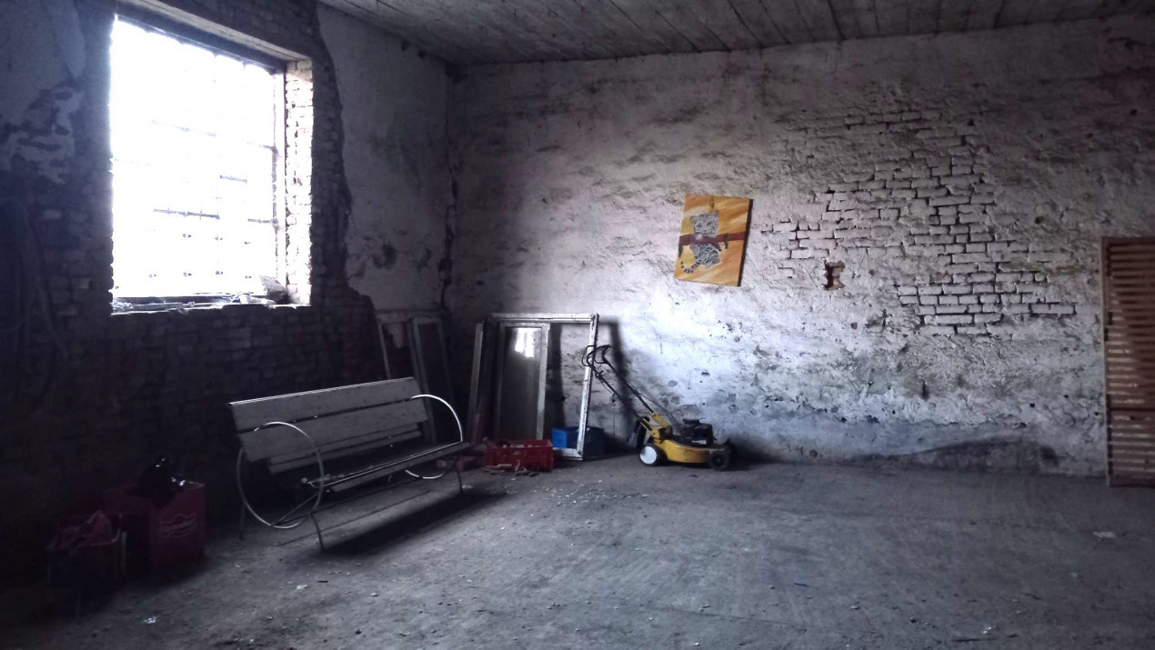 Casa individuala + hala de vanzare in Grabat  22, foxfort.ro