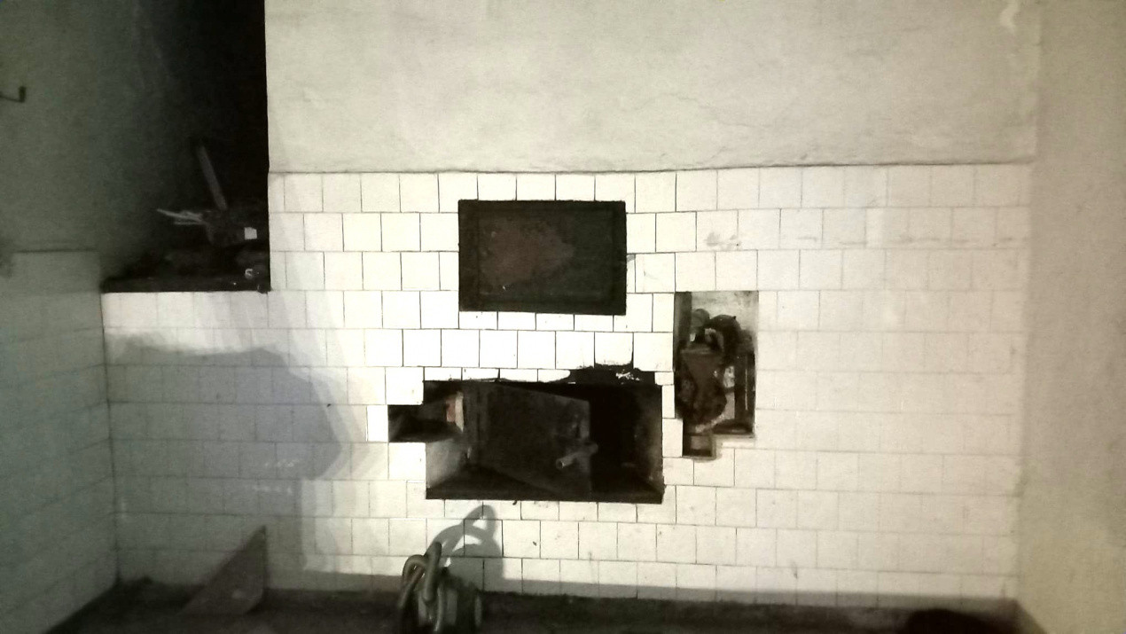 Casa individuala + hala de vanzare in Grabat  28, foxfort.ro