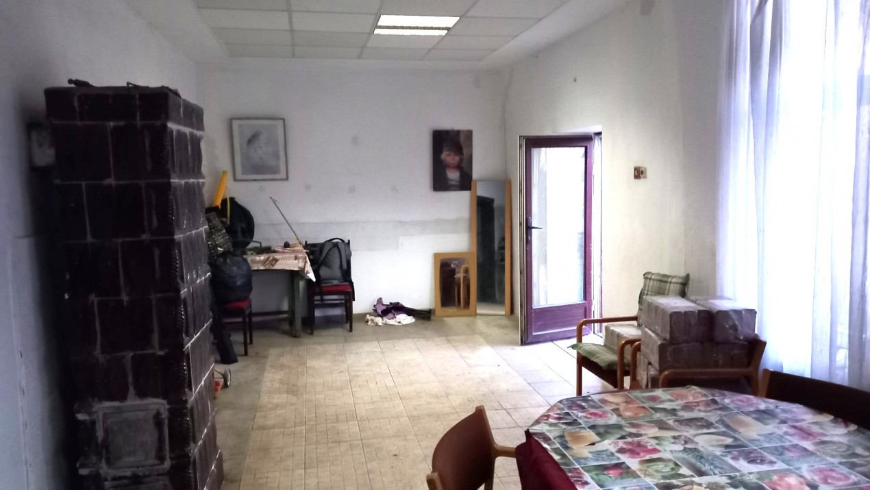 Casa individuala + hala de vanzare in Grabat  29, foxfort.ro