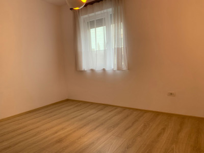 Apartament cu 3 camere, curte proprie si parcare – Dumbravita imagine mica 10, foxfort.ro