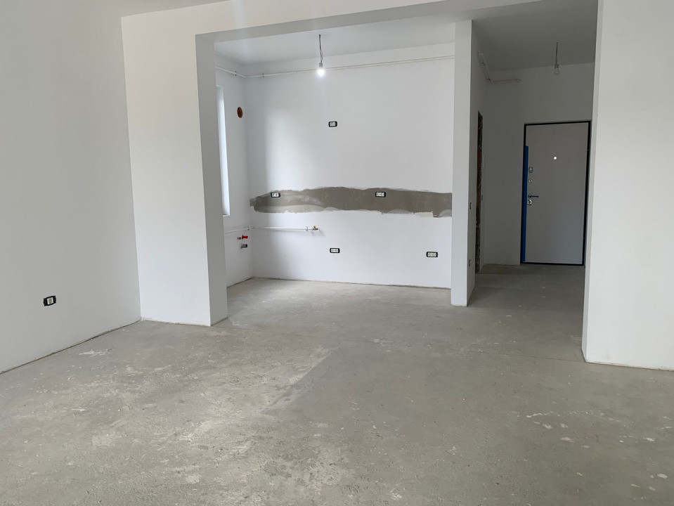 Apartament cu 3 camere si curte de 71 mp - Dumbravita 2, foxfort.ro