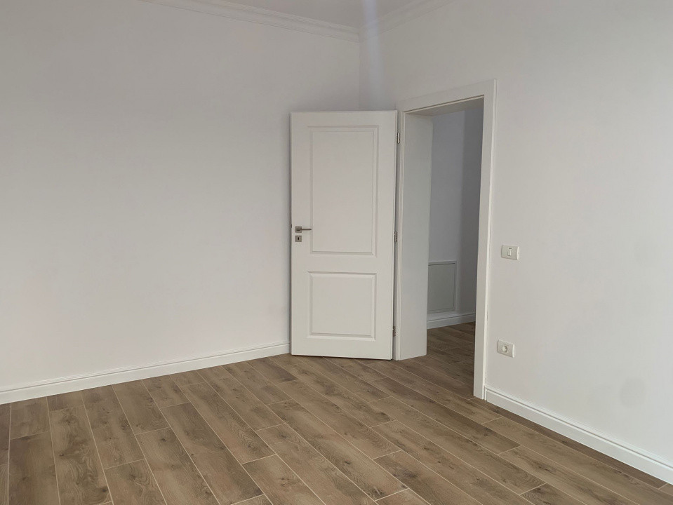 Apartament cu 3 camere si curte de 71 mp - Dumbravita 3, foxfort.ro