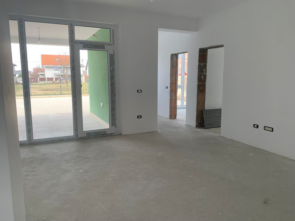Apartament cu 4 camere de 89 mp, zona Dumbravita 4, foxfort.ro