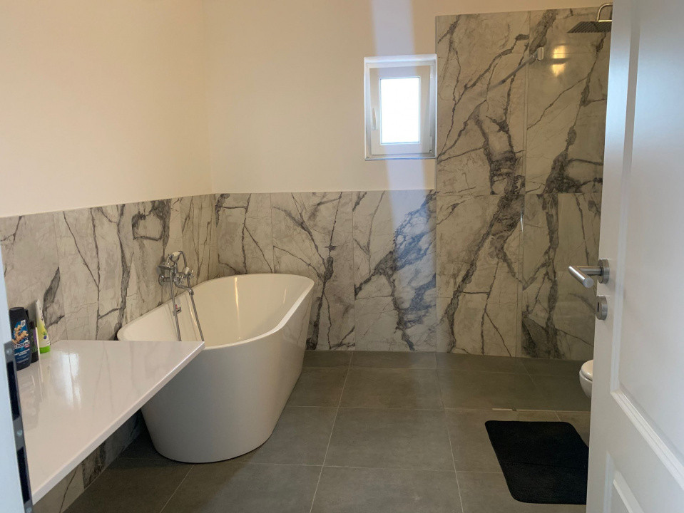 Casa individuala cu 4 camere si teren de 565 mp, zona Sacalaz 4, foxfort.ro