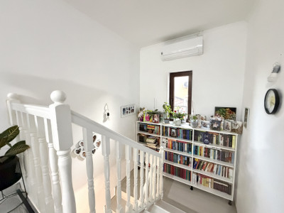 COMISION 0% Duplex despartit prin garaj, 5 camere, teren 660 mp in Sanandrei imagine mica 8, foxfort.ro